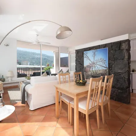 Superior C: Private Pool & Concierge Appartement